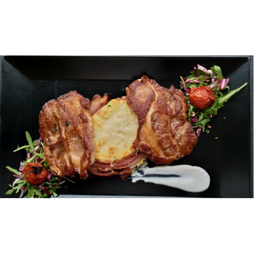 Ceafă De Porc Sous Vide Cu Cartofi Gratinați